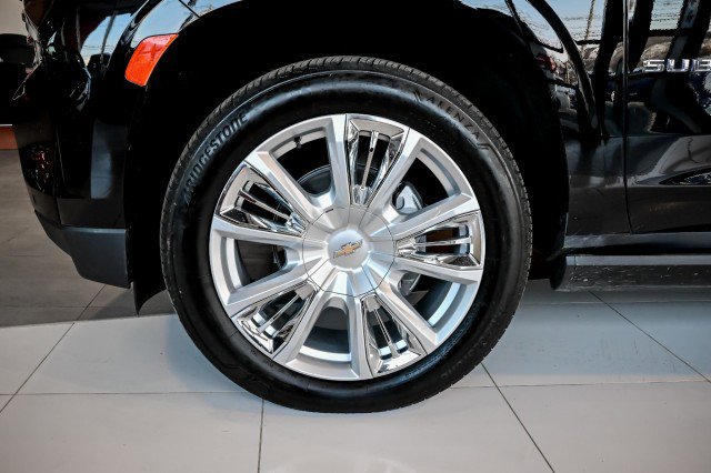 Used 2024 Chevrolet Suburban High Country AWD/4WD image 51