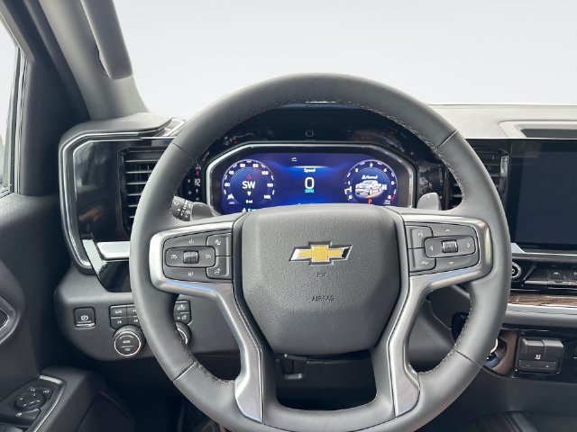 New 2026 Chevrolet Silverado 1500 LT w/ Z71 Off-Road Package AWD/4WD image 14