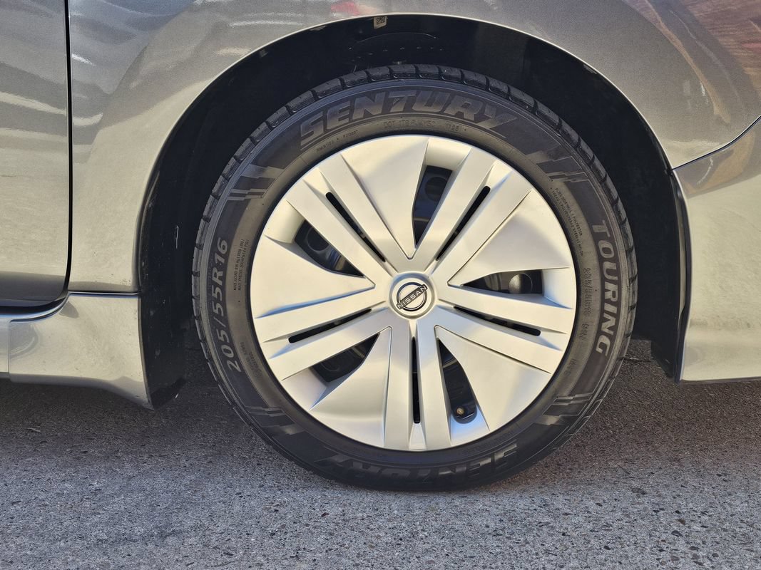 Used 2024 Nissan Leaf S FWD image 28