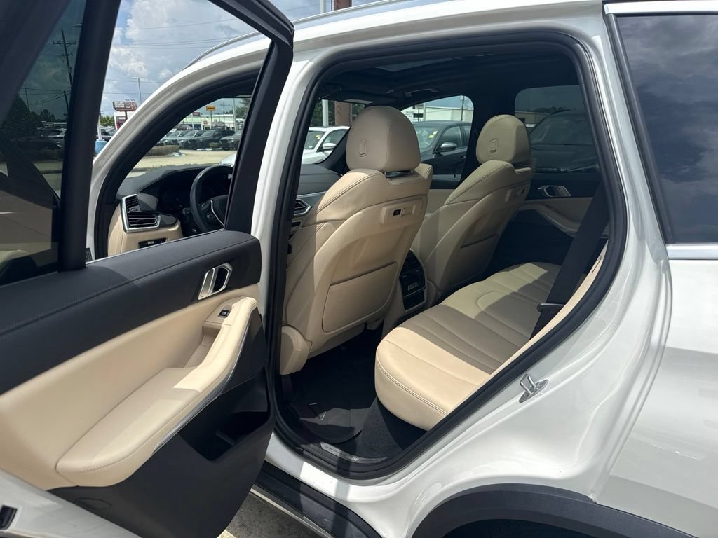 Used 2022 BMW X5 sDrive40i w/ Premium Package RWD image 18