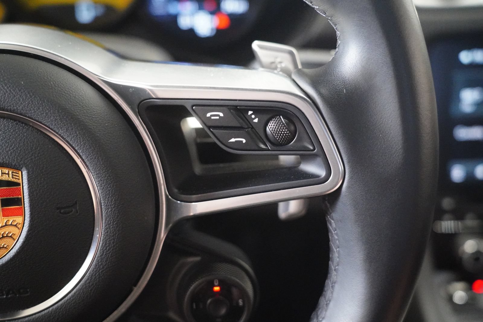 Used 2021 Porsche 718 Cayman RWD image 16