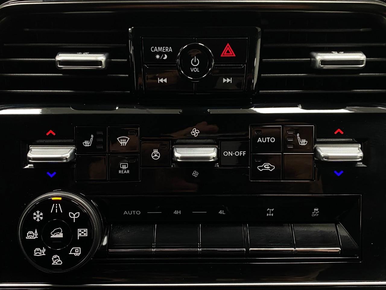 Certified 2025 Nissan Armada PRO-4X AWD/4WD image 27