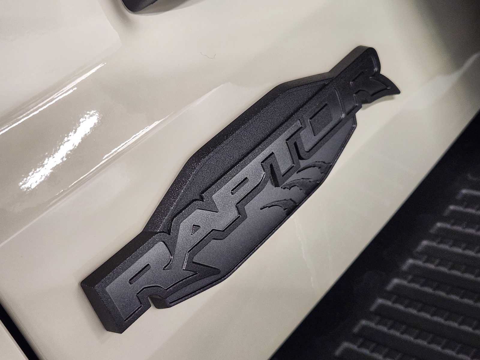 Used 2025 Ford Bronco Raptor AWD/4WD image 13