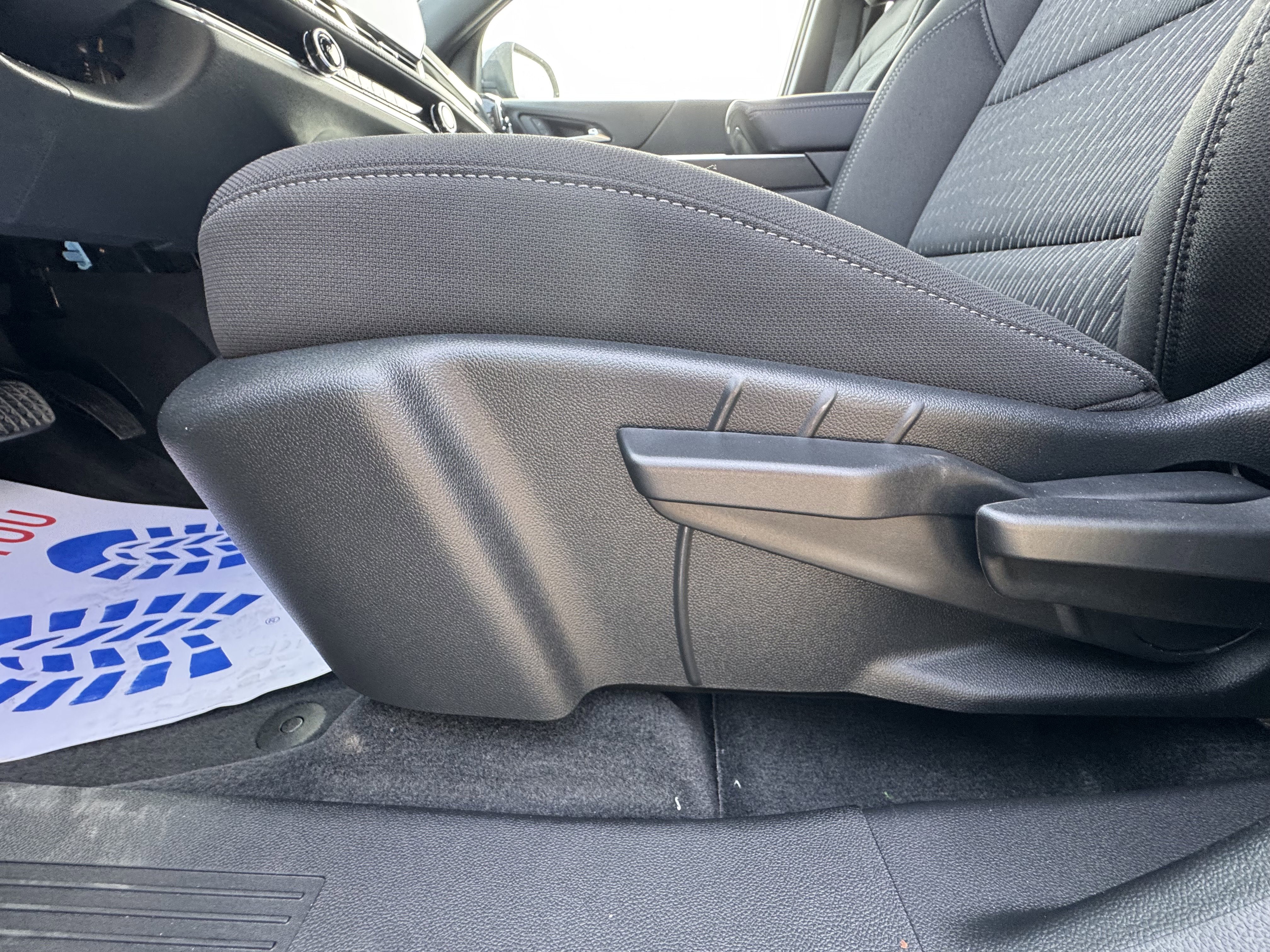 New 2026 Chevrolet Equinox LT image 11