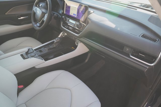 Certified 2024 Toyota Grand Highlander Limited image 20