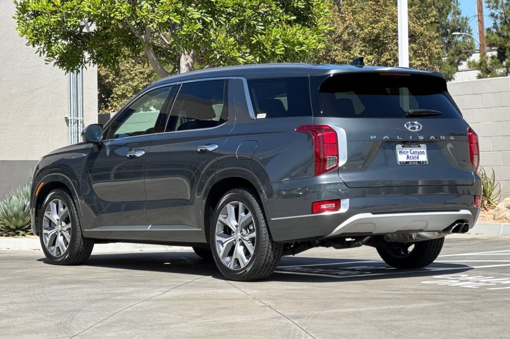 Used 2021 Hyundai Palisade Limited FWD image 3