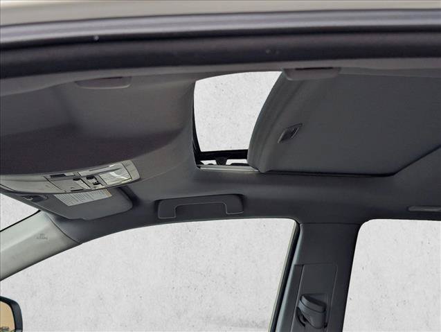 Used 2015 Toyota Highlander XLE AWD/4WD image 15