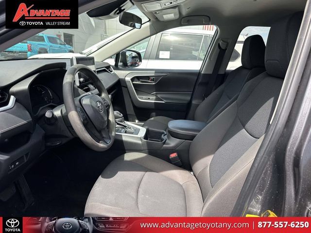 Used 2023 Toyota RAV4 LE AWD/4WD image 20