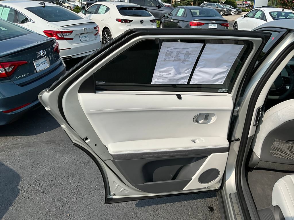 Used 2024 Hyundai Ioniq 5 Limited image 27