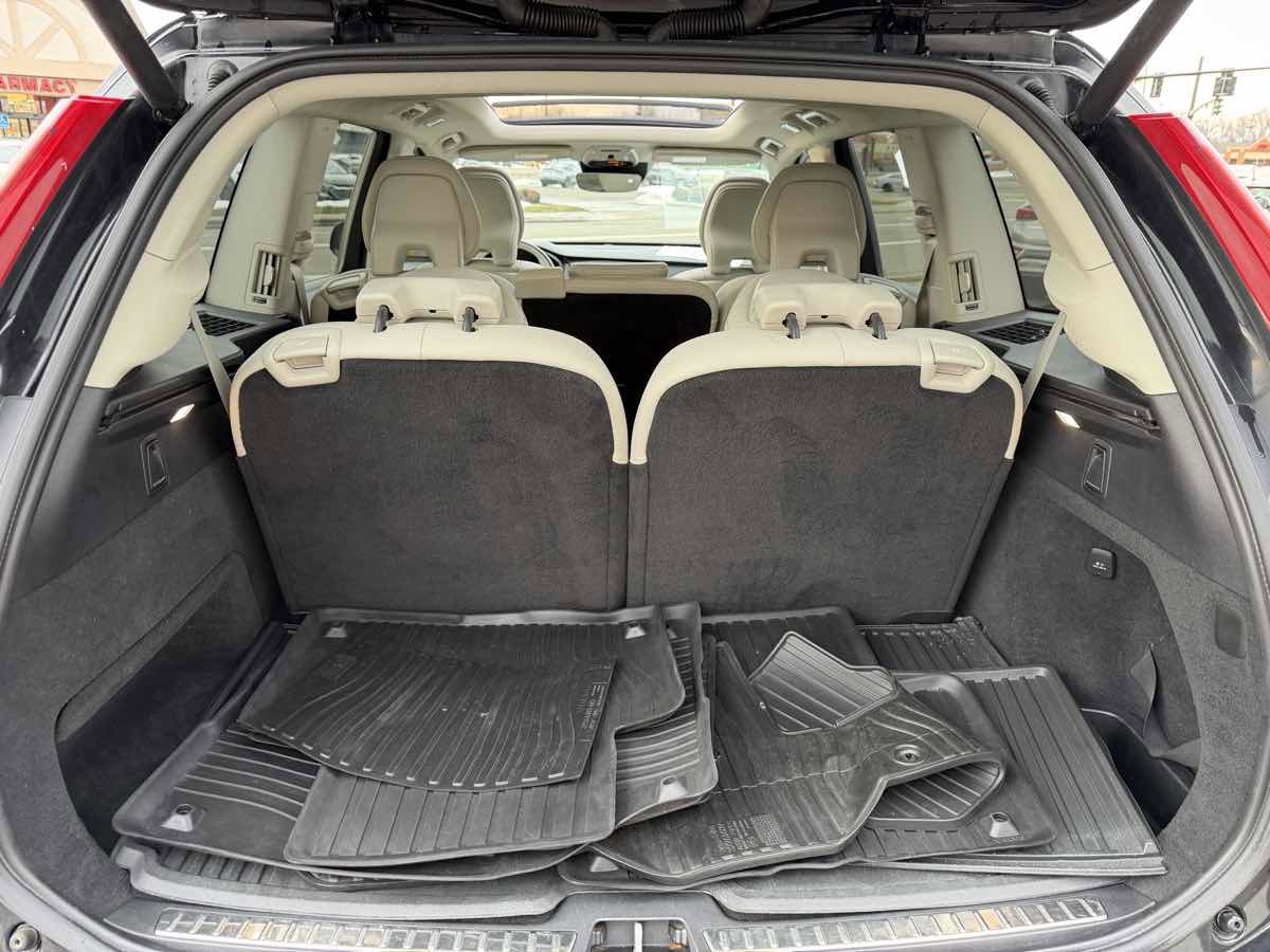 Used 2019 Volvo XC90 T5 Momentum w/ Protection Package Premier image 15