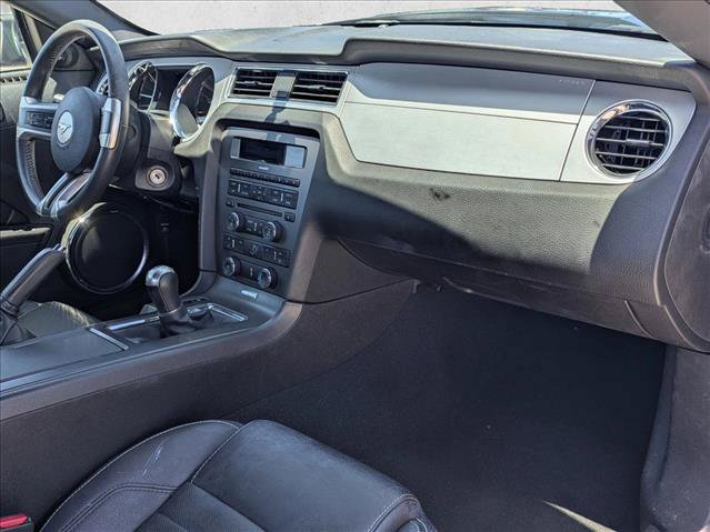 Used 2010 Ford Mustang GT Premium RWD image 19