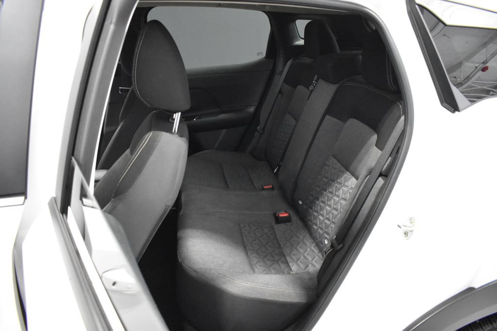 Certified 2025 Nissan Kicks SV AWD/4WD image 27