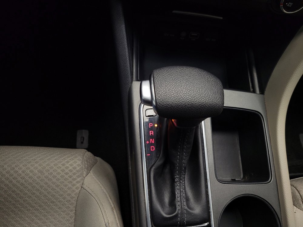 Used 2018 Kia Optima LX w/ 17" Alloy Wheels Package image 26