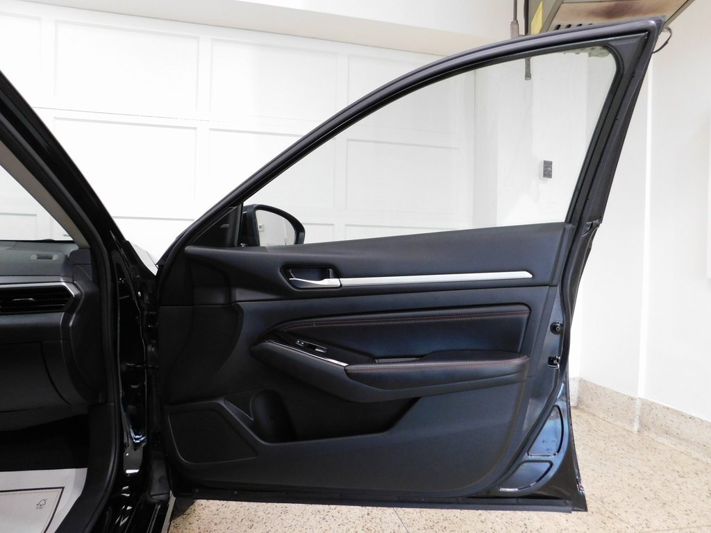 Used 2023 Nissan Altima 2.5 SR image 88