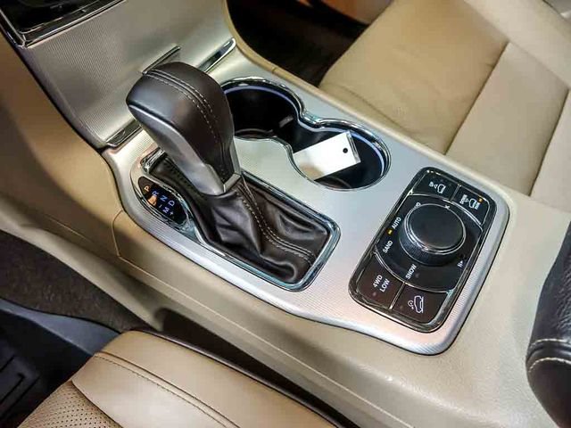 Used 2021 Jeep Grand Cherokee Summit w/ Platinum Series Group AWD/4WD image 26