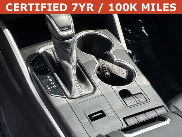 Used 2021 Toyota Highlander XLE image 23