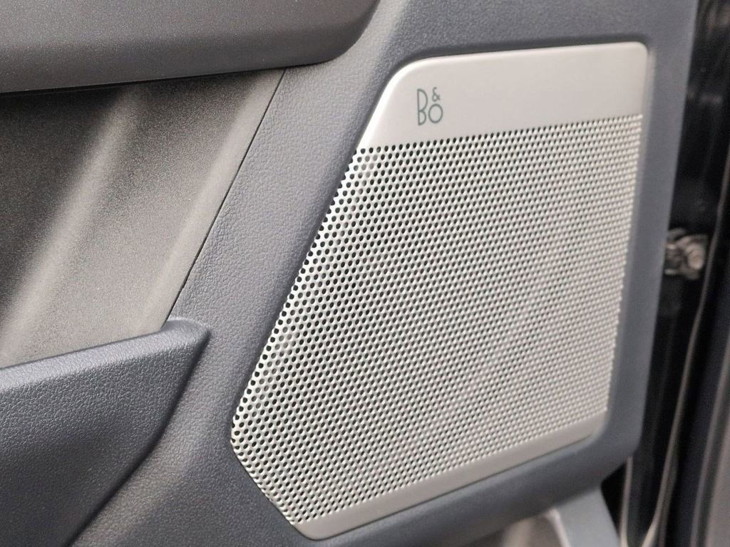 Used 2026 Ford F350 Lariat w/ Tremor Off-Road Package image 11