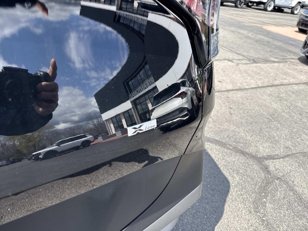 Used 2023 Kia Sportage X-Line w/ X-Line Premium Package AWD/4WD image 6