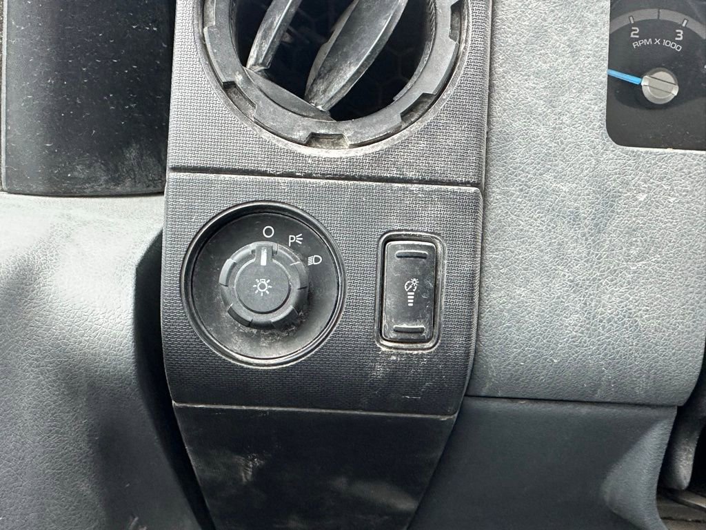 Used 2012 Ford F350 XL w/ Snow Plow Prep Pkg image 22