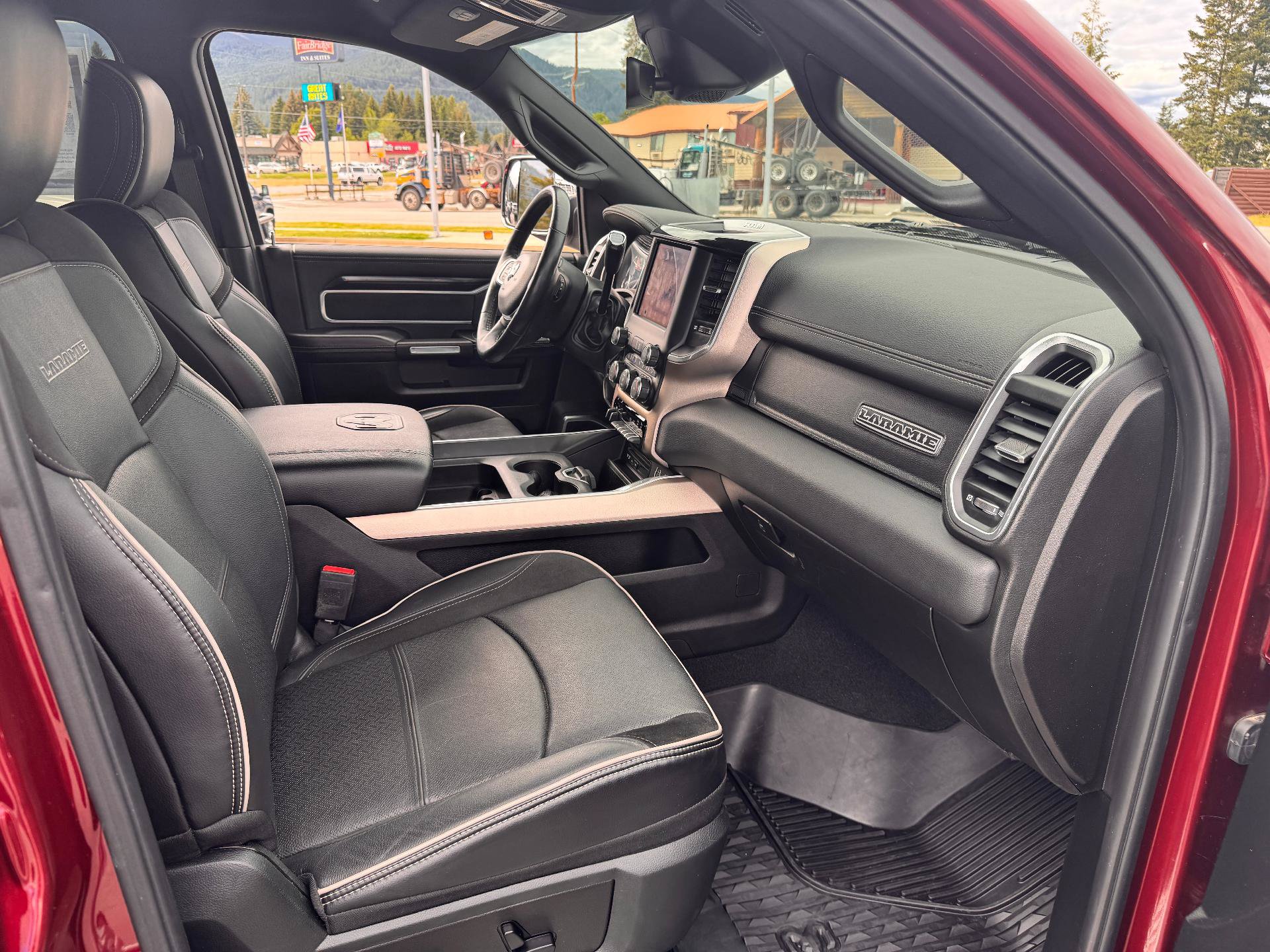 Used 2019 RAM 2500 Laramie AWD/4WD image 16