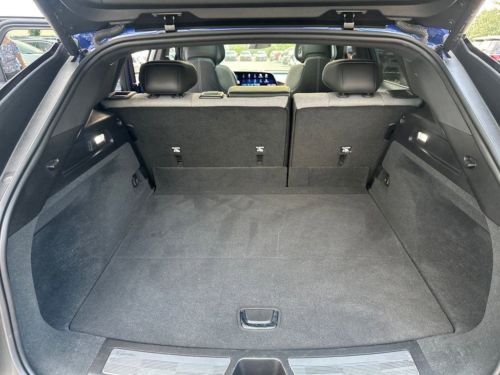 Used 2024 Cadillac Lyriq Tech w/ Driver Assist Package image 25