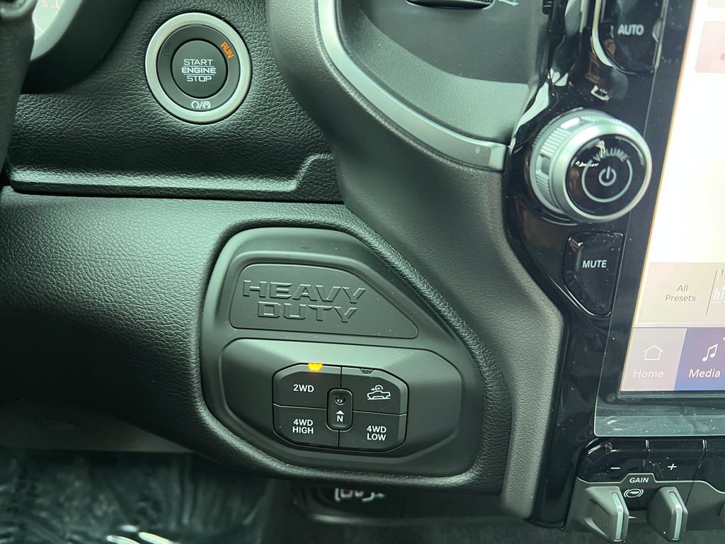 New 2026 RAM 2500 Big Horn AWD/4WD image 30