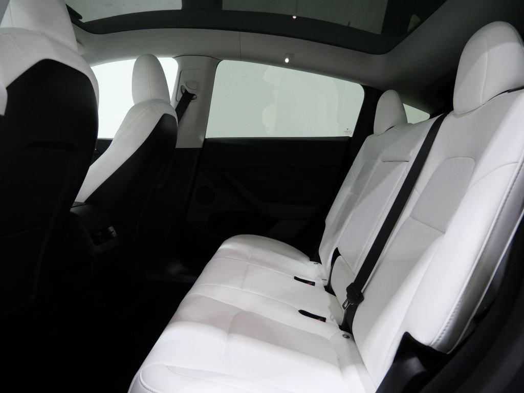 Used 2023 Tesla Model Y Performance image 20