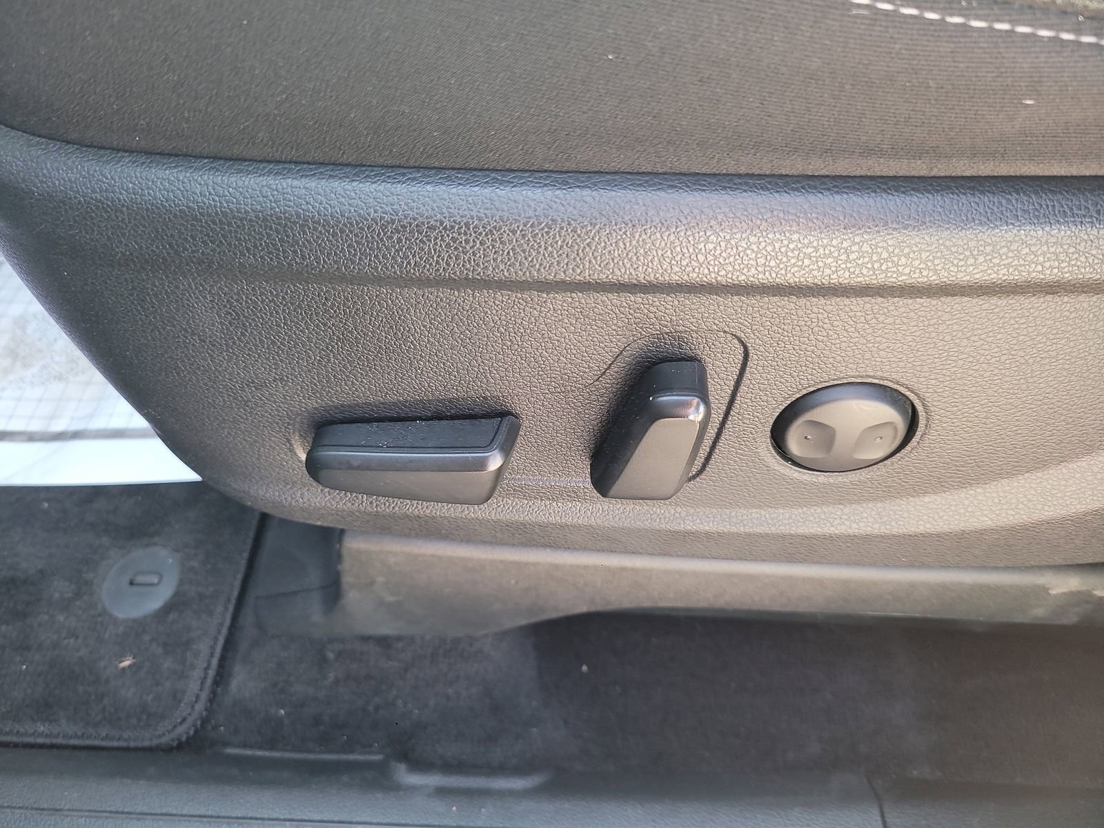 Used 2022 Hyundai Palisade SEL FWD image 12
