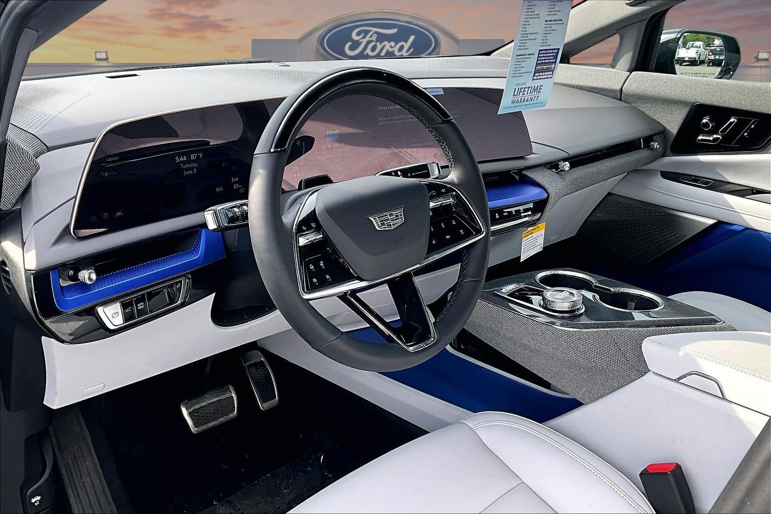 Used 2026 Cadillac Optiq Sport 1 w/ LPO, Floor Liner Package AWD/4WD image 14