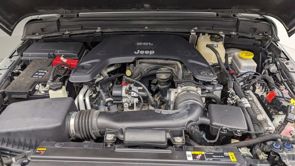 Used 2021 Jeep Wrangler Unlimited Sport image 41