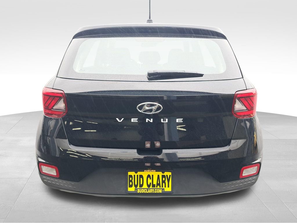 Used 2026 Hyundai Venue SEL FWD image 5
