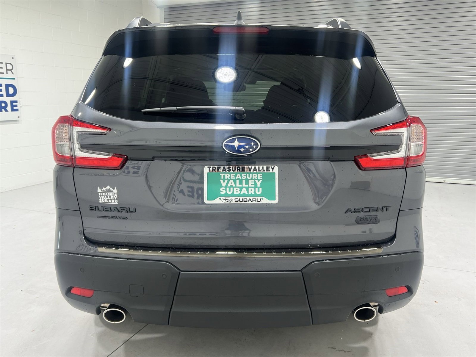 Used 2025 Subaru Ascent Bronze Edition image 7