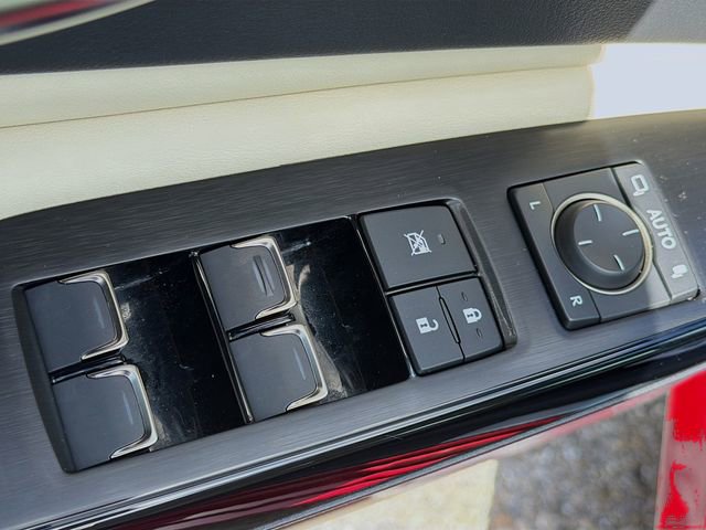 Used 2022 Lexus ES 350 w/ Premium Package image 22