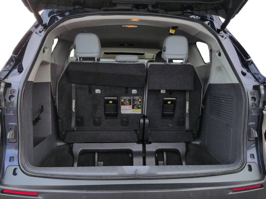 Used 2024 Toyota Sienna XLE FWD image 27
