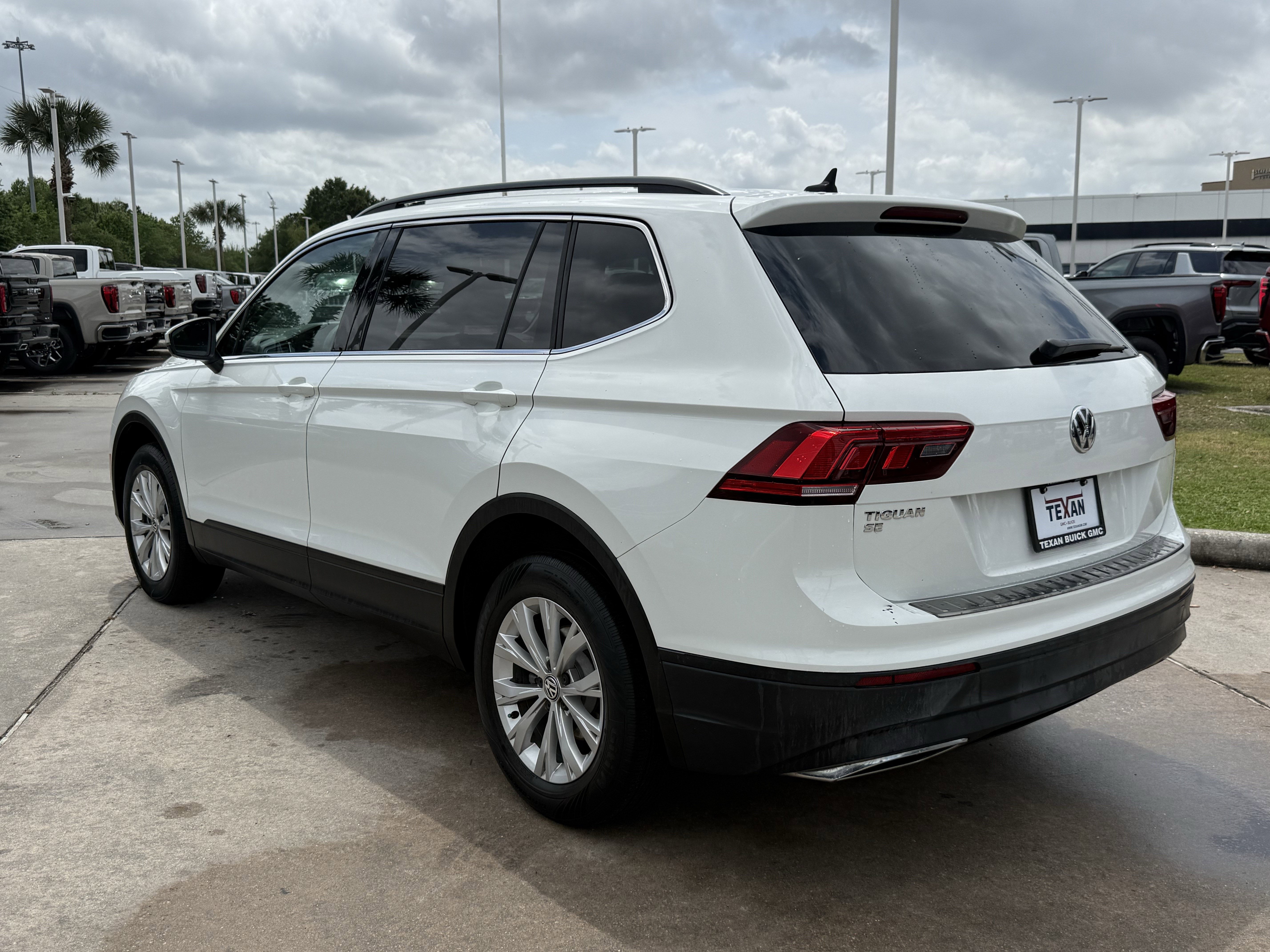 Used 2019 Volkswagen Tiguan SE image 7