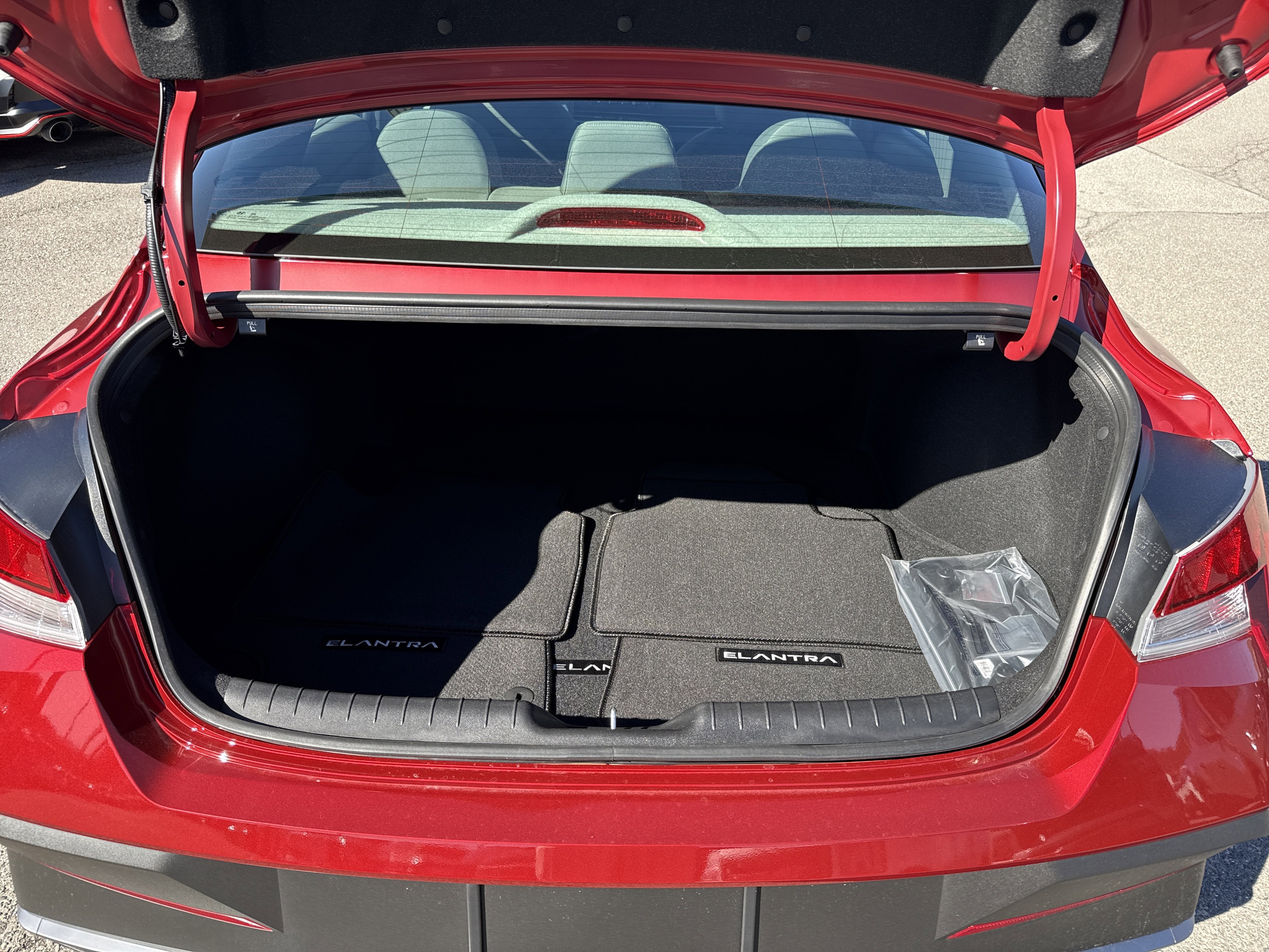 New 2026 Hyundai Elantra Sport image 5