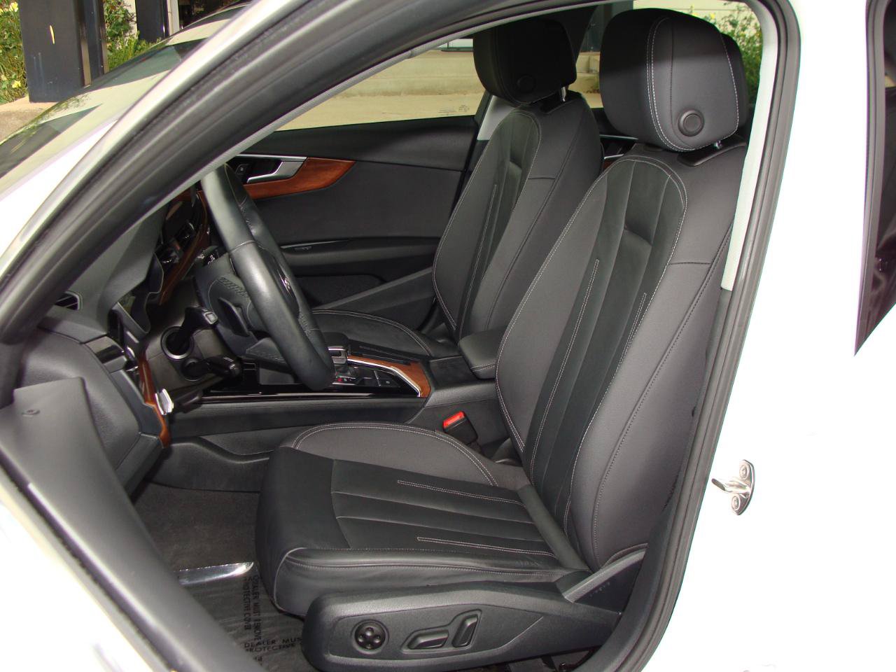 Used 2021 Audi A4 2.0T Premium w/ Convenience Package AWD/4WD image 7