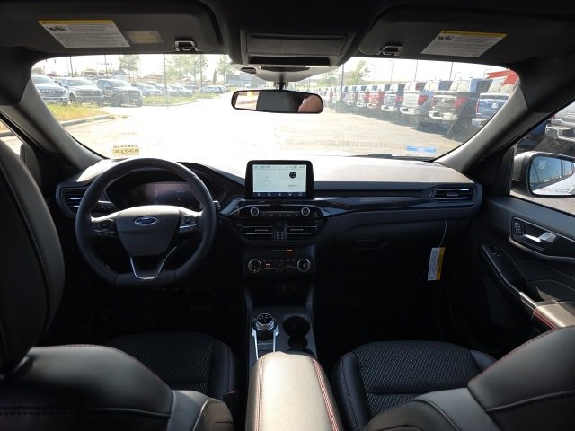 New 2026 Ford Escape ST-Line w/ Cold Weather Package image 14