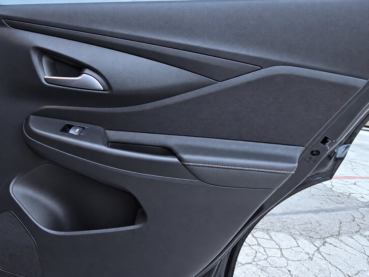Certified 2025 Buick Envista Avenir FWD image 28