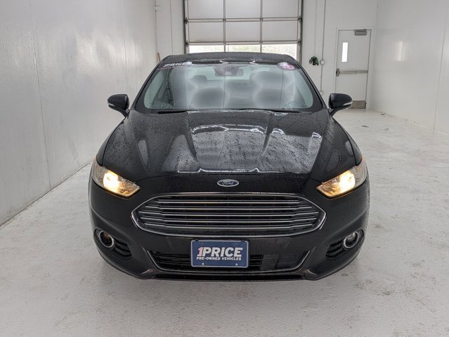 Used 2013 Ford Fusion Titanium w/ Titanium Driver Assist Pkg image 2