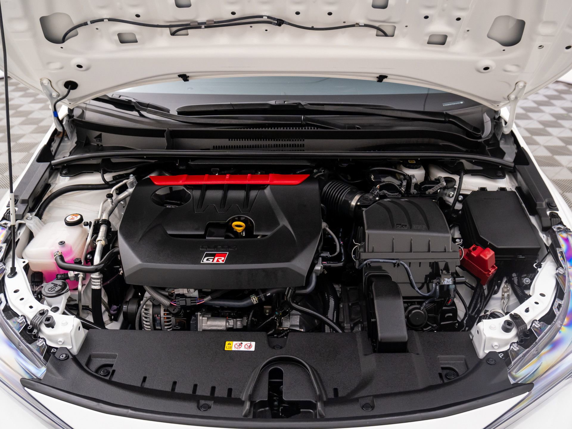 Used 2025 Toyota Corolla Premium w/ Styling Package (TMS) image 32