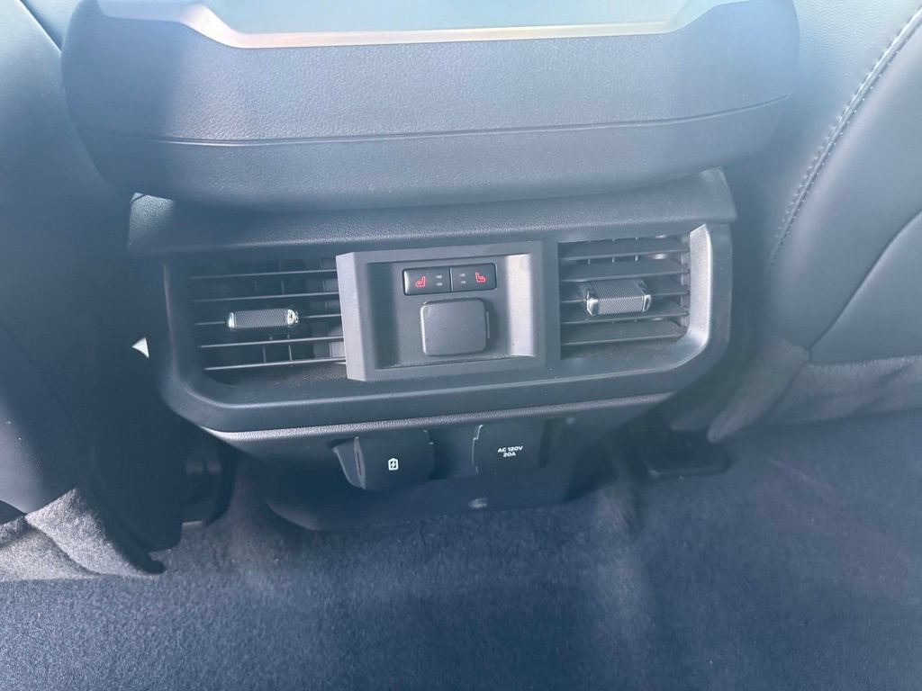 Used 2025 Ford F150 Raptor AWD/4WD image 12