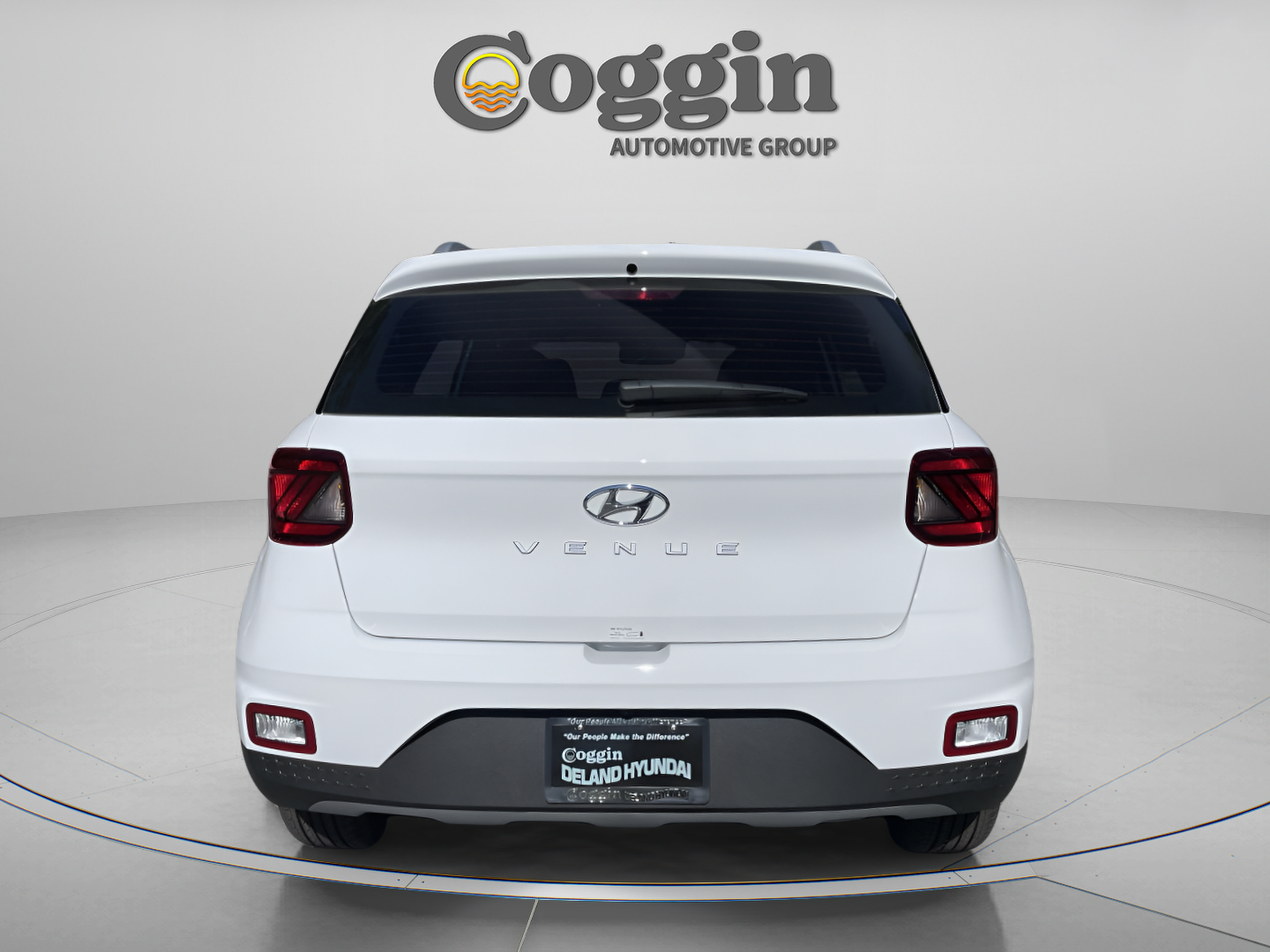 Certified 2026 Hyundai Venue SEL FWD image 5