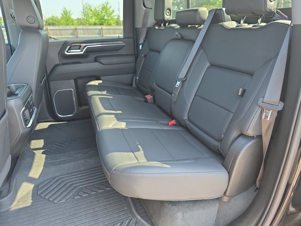 Used 2024 Chevrolet Silverado 2500 LTZ w/ LTZ Plus Package AWD/4WD image 34