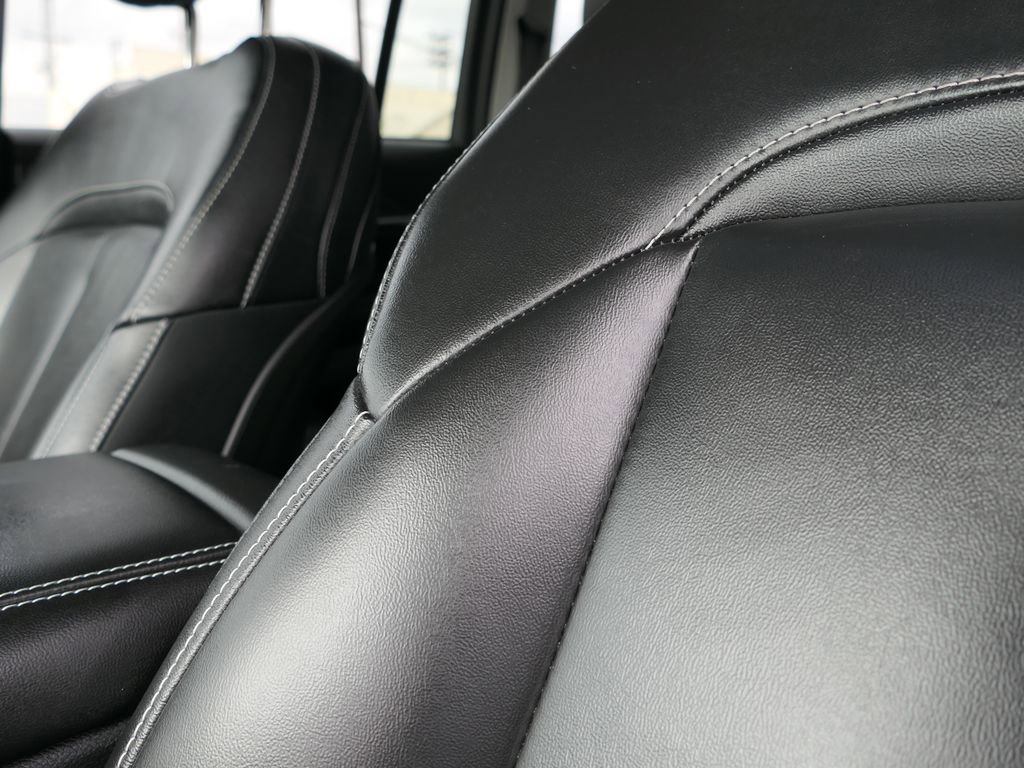 Used 2023 Jeep Grand Cherokee 4WD 4xe image 11