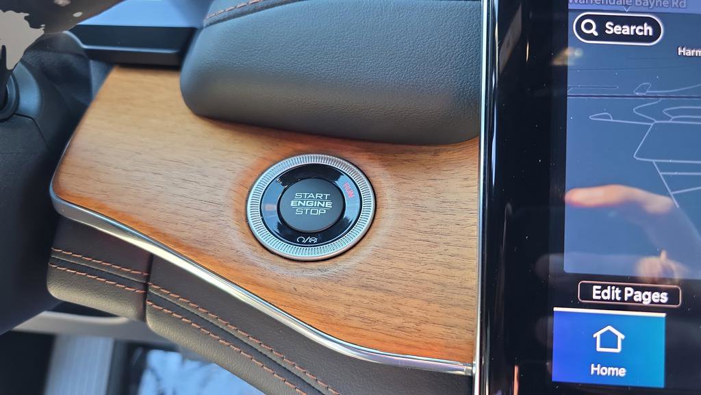 Used 2023 Jeep Grand Cherokee Summit image 20