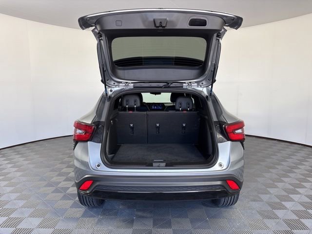 Used 2024 Chevrolet Trax RS w/ Driver Confidence Package FWD image 26
