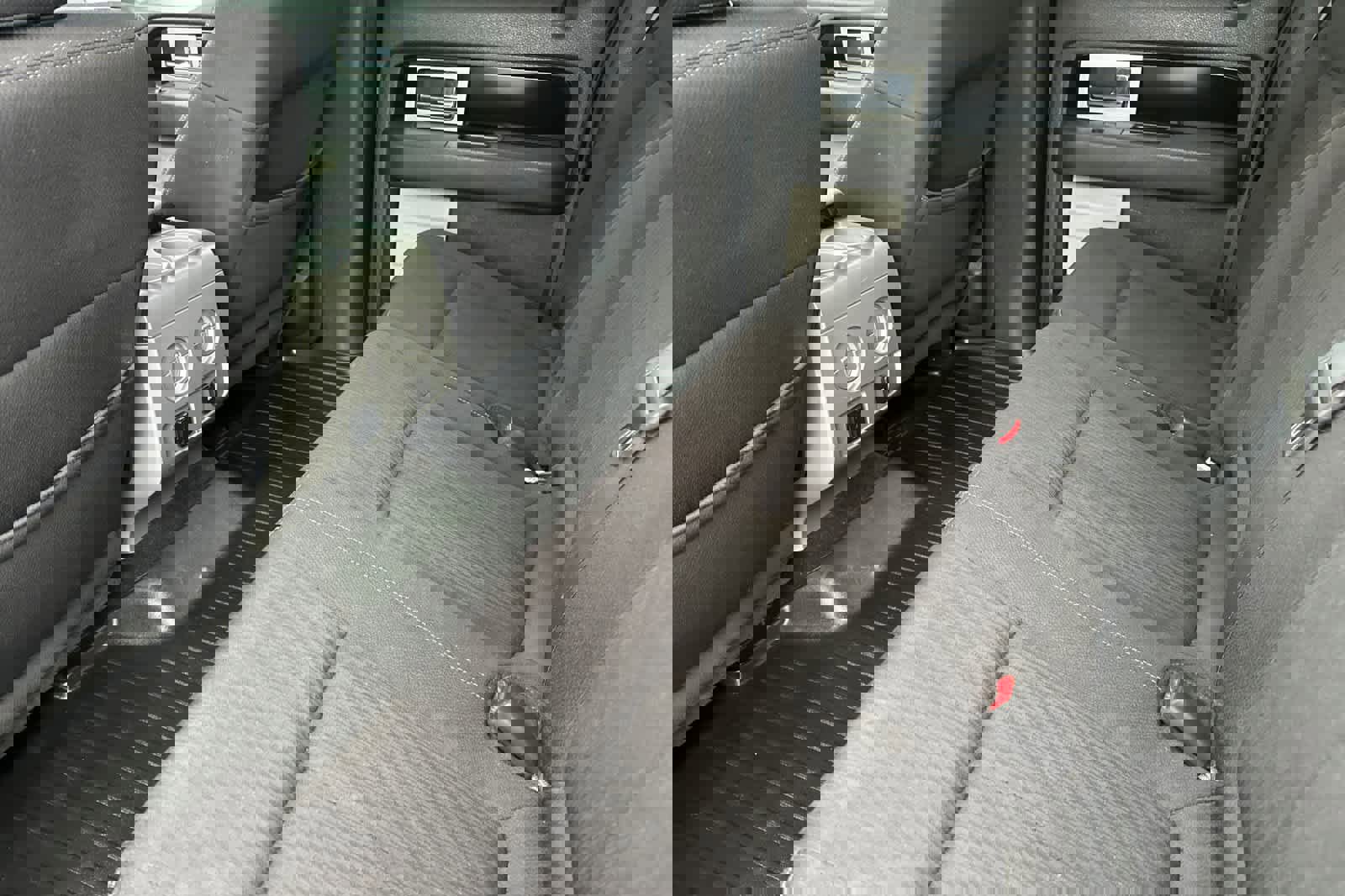 Used 2012 Ford F150 FX4 w/ Max Trailer Tow Pkg image 4