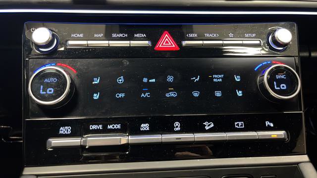 Used 2025 Hyundai Santa Fe Calligraphy AWD/4WD image 18