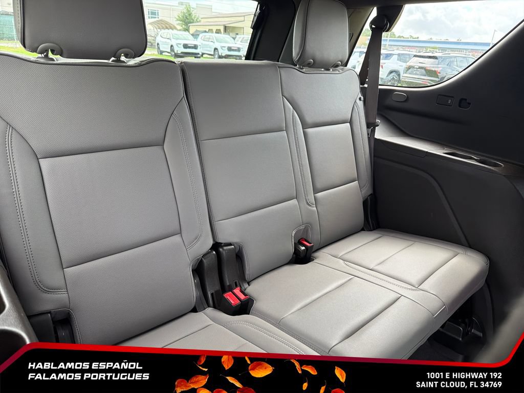 Used 2024 GMC Yukon SLT w/ SLT Luxury Package AWD/4WD image 32